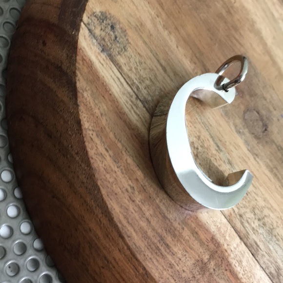 🖤initial ‘C’ pendant - Picture 2 of 12